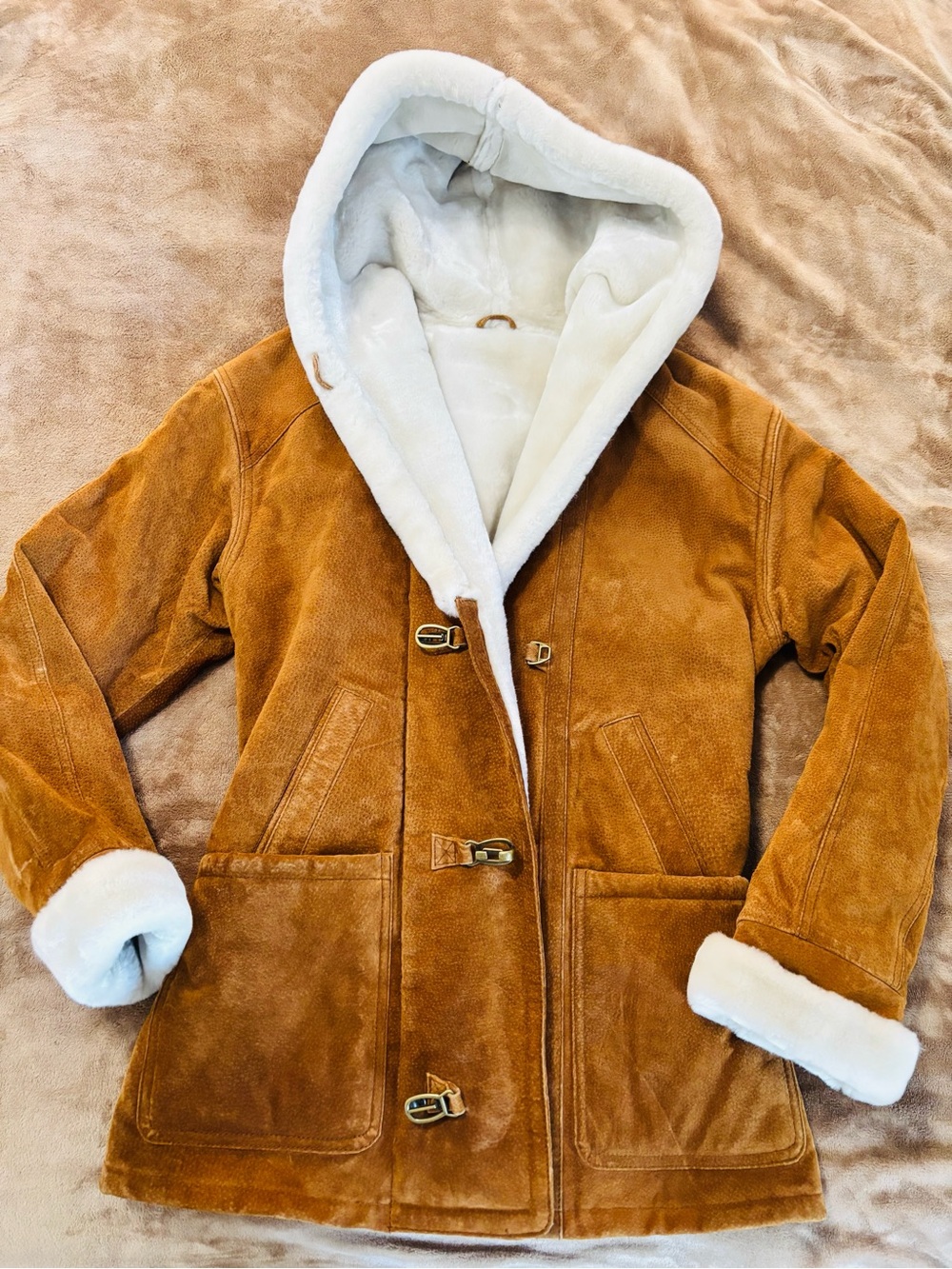 Moda International Women’s Suede and Shearling NWOT Jacket size Small